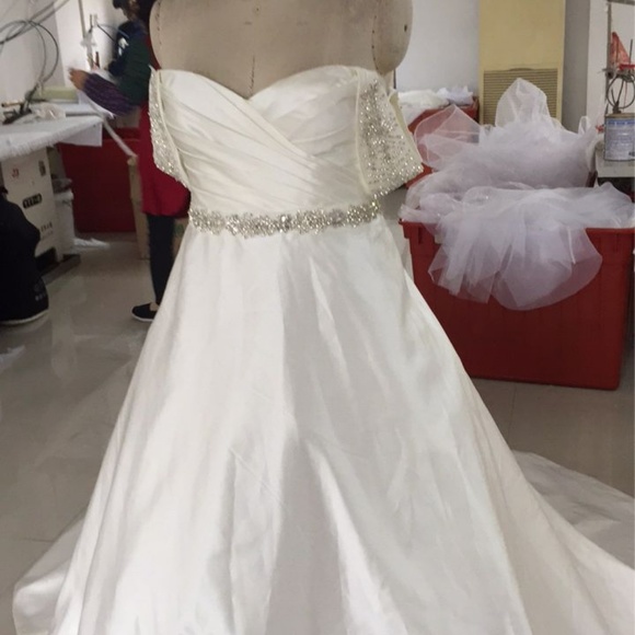 Off the Shoulder Plus Size Wedding Gown